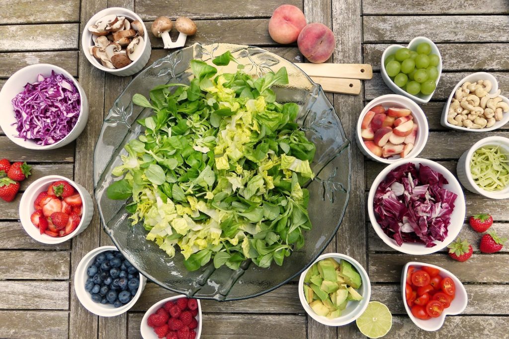 fresh nutritious  salad  - Lauren Parsons Wellbeing